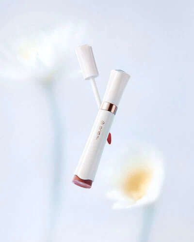 Shine-Enhancing Liquid Lipsticks
